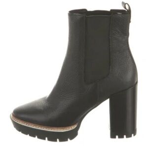 Tory Burch Black Leather Miller lug sole boots size 8, like new